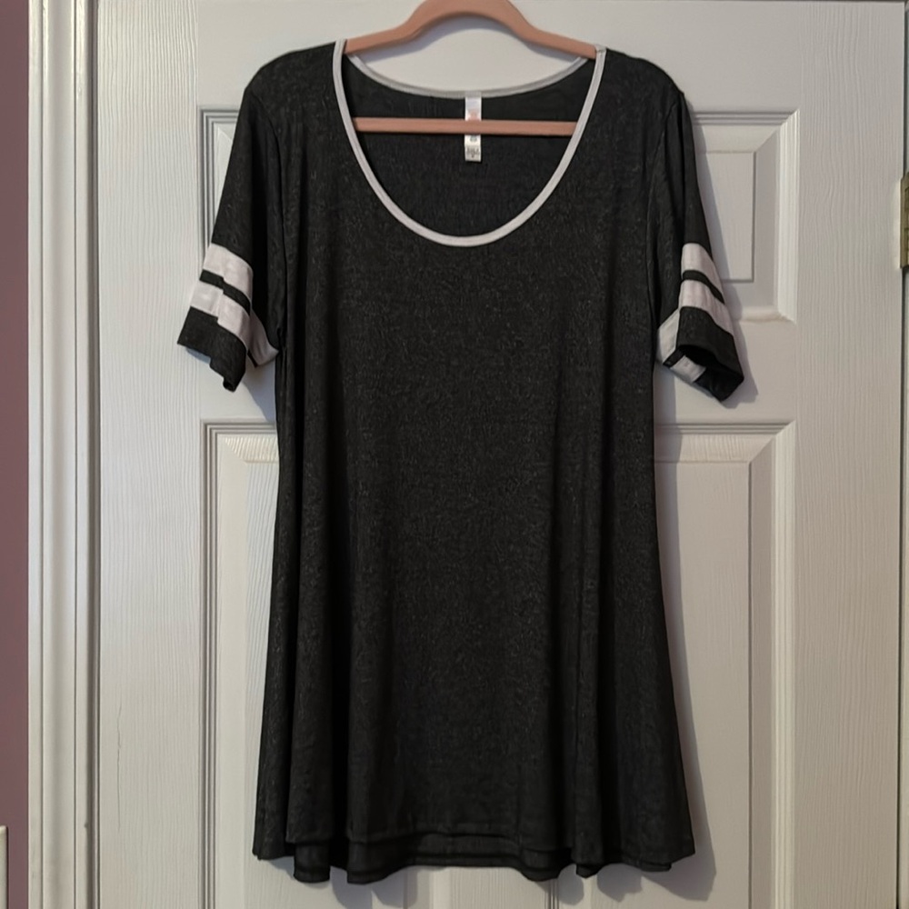 LuLaRoe Perfect T
